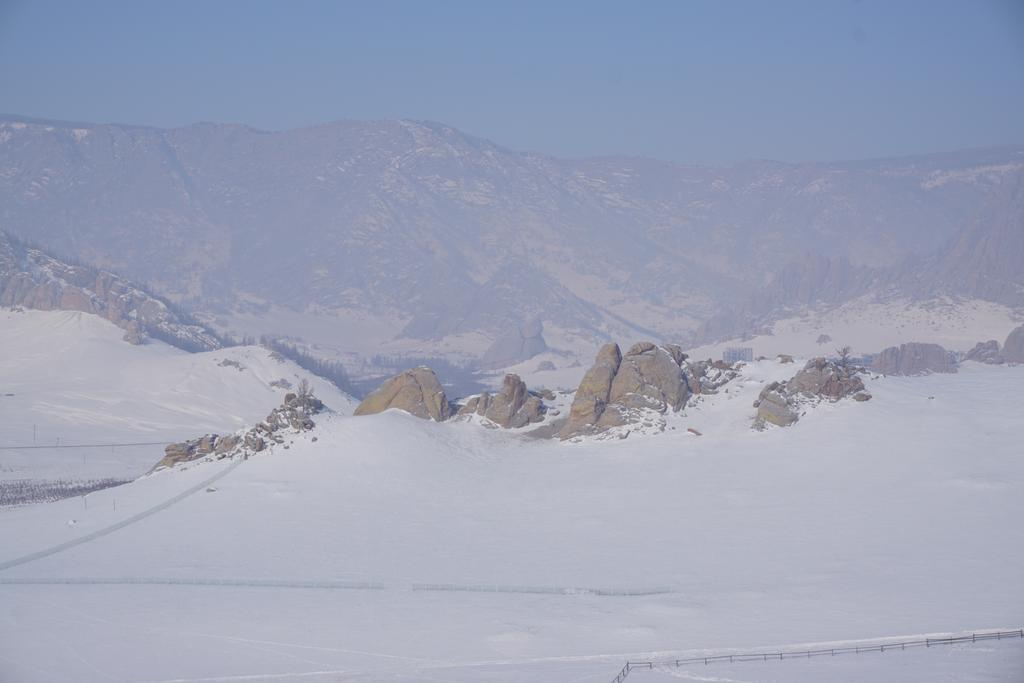 Отель My Mongolia Eco Ger Camp Nalayh Экстерьер фото