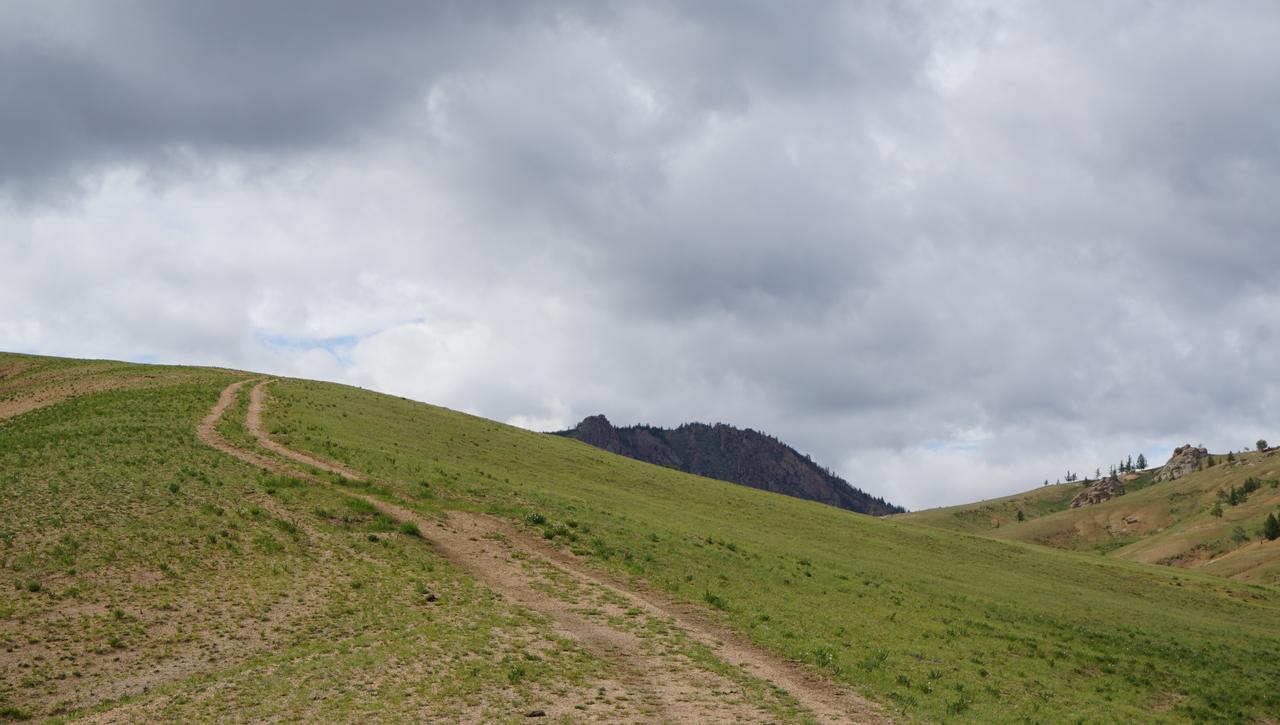 Отель My Mongolia Eco Ger Camp Nalayh Экстерьер фото