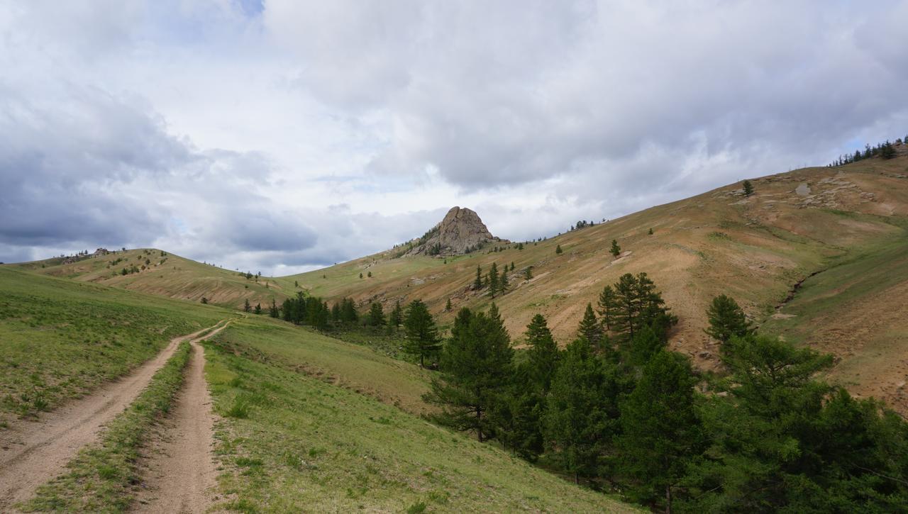 Отель My Mongolia Eco Ger Camp Nalayh Экстерьер фото