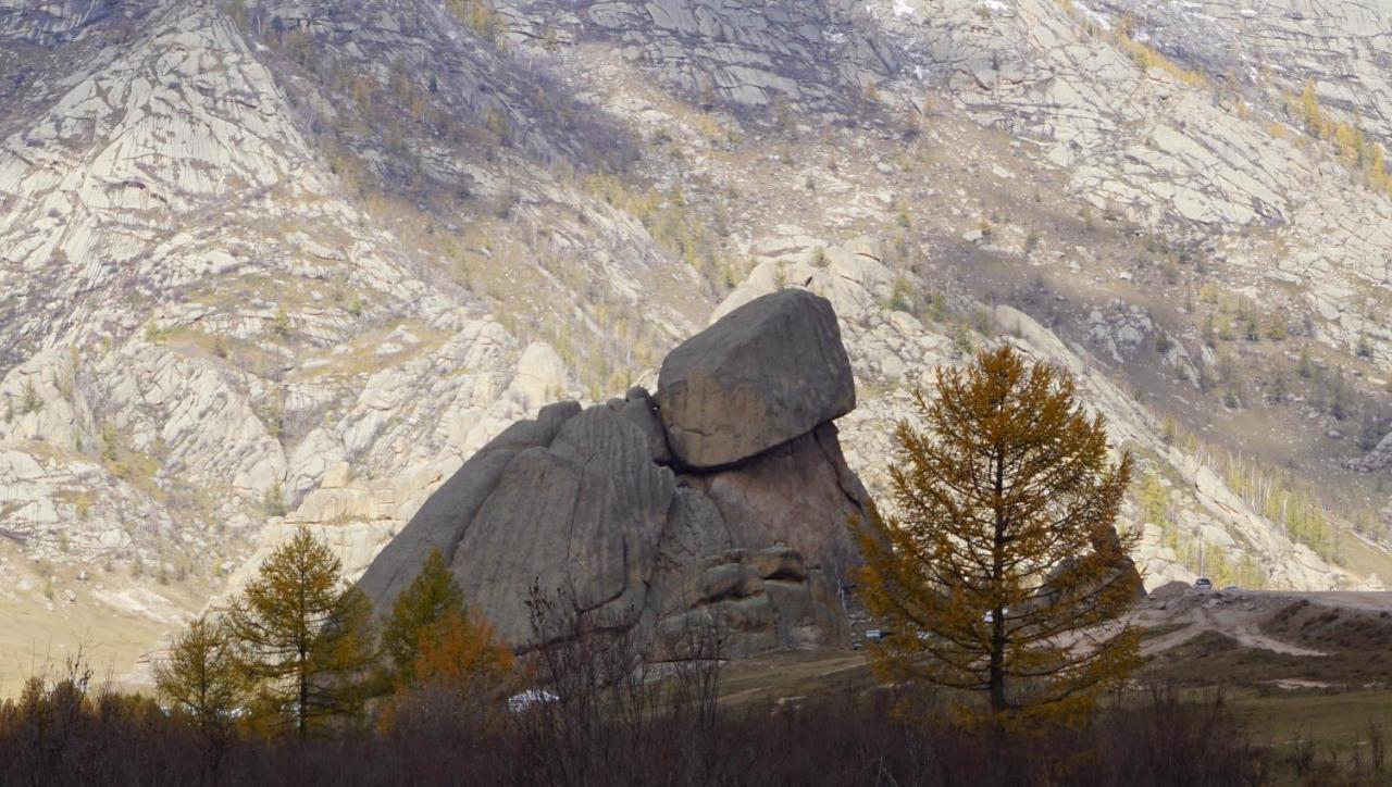 Отель My Mongolia Eco Ger Camp Nalayh Экстерьер фото
